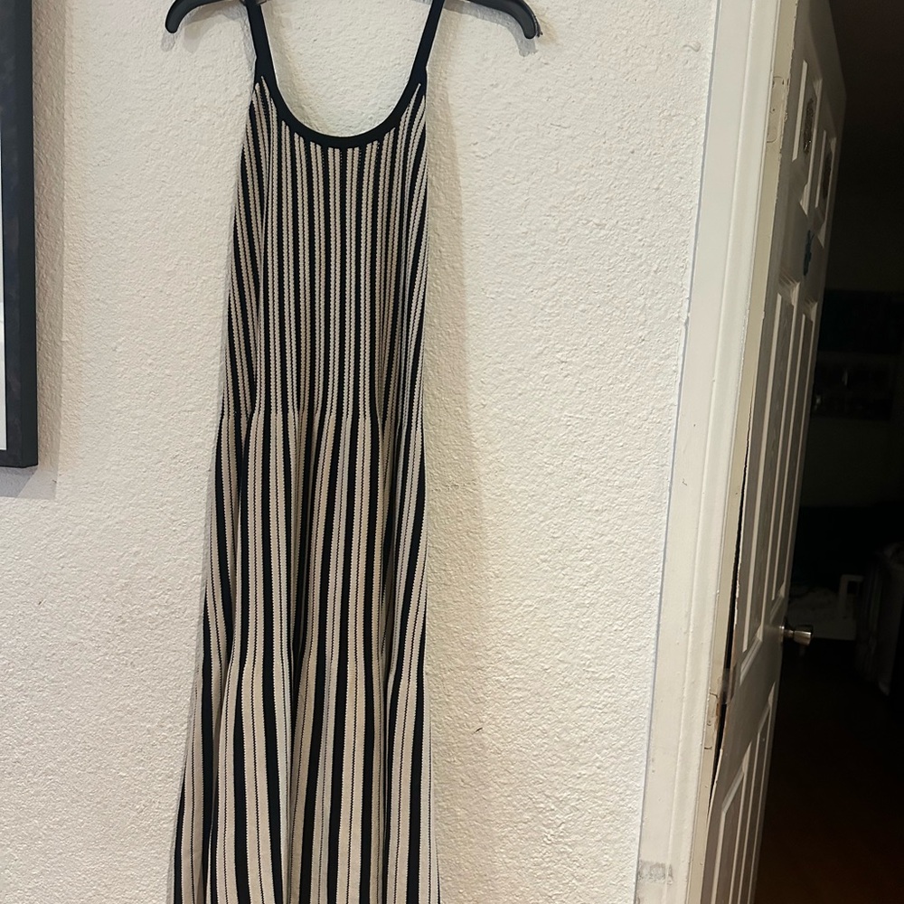 Ladies tan/black striped midi dress (L)
